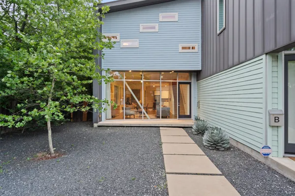 $675,000 | 900 Brentwood Street, Unit A, Austin, TX 78757