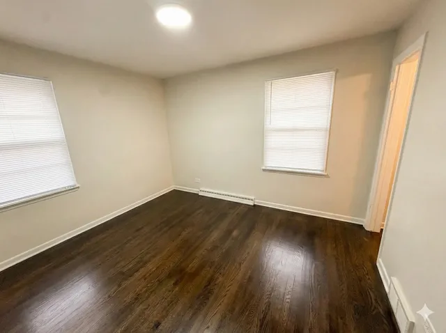 $279,900 | 37684 North Sheridan Road, Beach Park, IL 60087