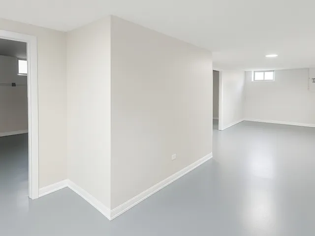 $279,900 | 37684 North Sheridan Road, Beach Park, IL 60087