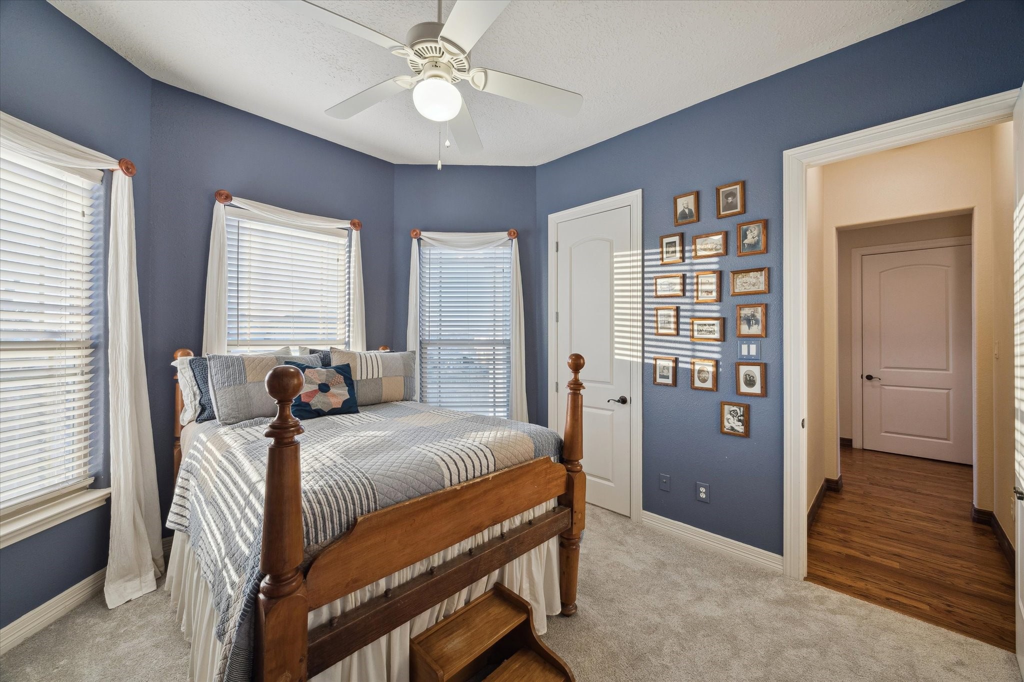 1406 Todville Road Seabrook, TX 77586 - Photo 40 of 49 3RD BEDROOM COMPLETE WITH A PRIVATE EN-SUITE BATH.