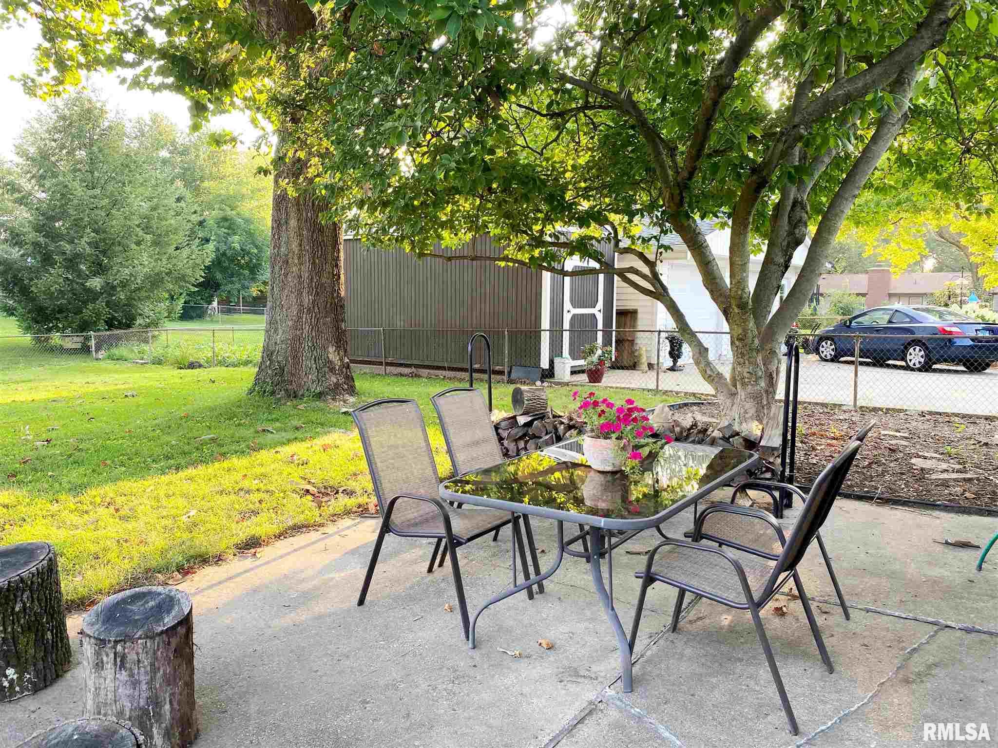 1912 Creighton Road Springfield, IL 62703 - Photo 25 of 30 Gallery Image 25