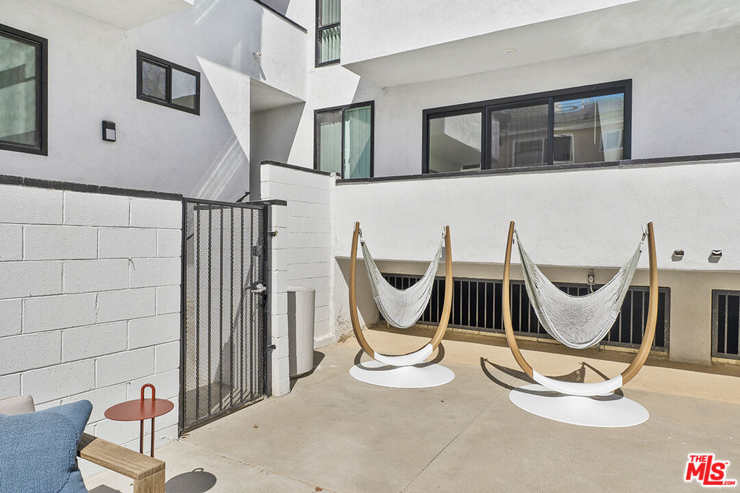 821 3rd Street, Unit 305 Santa Monica, CA 90403 - Photo 7 of 13 a view of a room with gym equipment