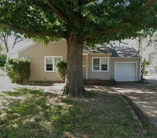 $160,000 | 300 9th Street, Warrensburg, MO 64093