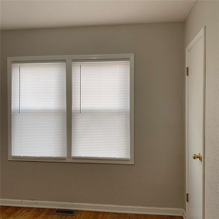 300 9th Street Warrensburg, MO 64093 - Photo 11 of 21