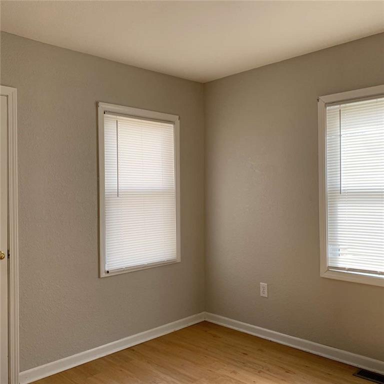 300 9th Street Warrensburg, MO 64093 - Photo 12 of 21