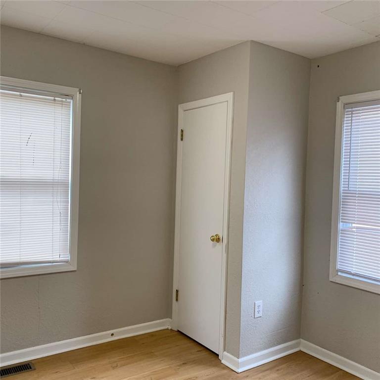 300 9th Street Warrensburg, MO 64093 - Photo 13 of 21