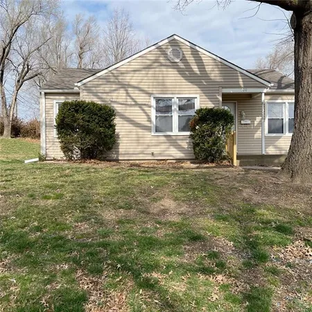 $160,000 | 300 9th Street, Warrensburg, MO 64093
