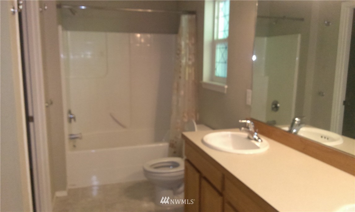 16 Rocky Ridge Drive, Unit A Bellingham, WA 98229 - Photo 5 of 9 Gallery Image 5
