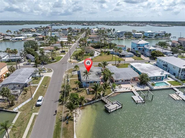 $890,000 | 399 161st Avenue, Redington Beach, FL 33708