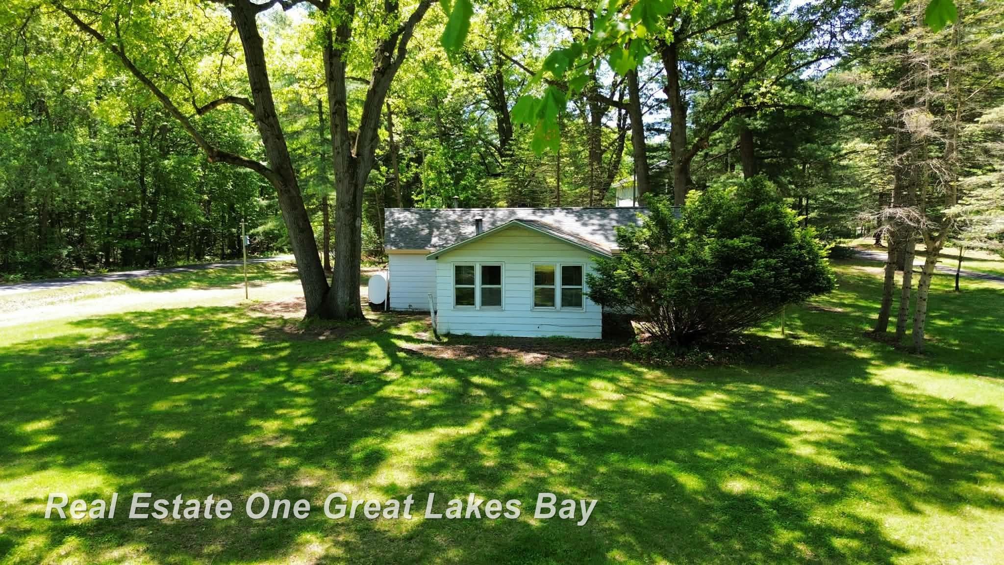 11075 Spencer Road St. Charles, MI 48655 - Photo 26 of 31