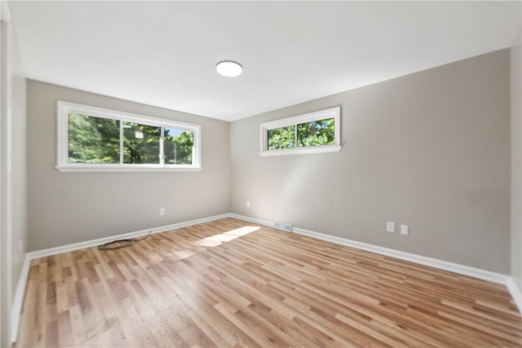 2317 Marbury Road Pittsburgh, PA 15221 - Photo 15 of 23 Gallery Image 15