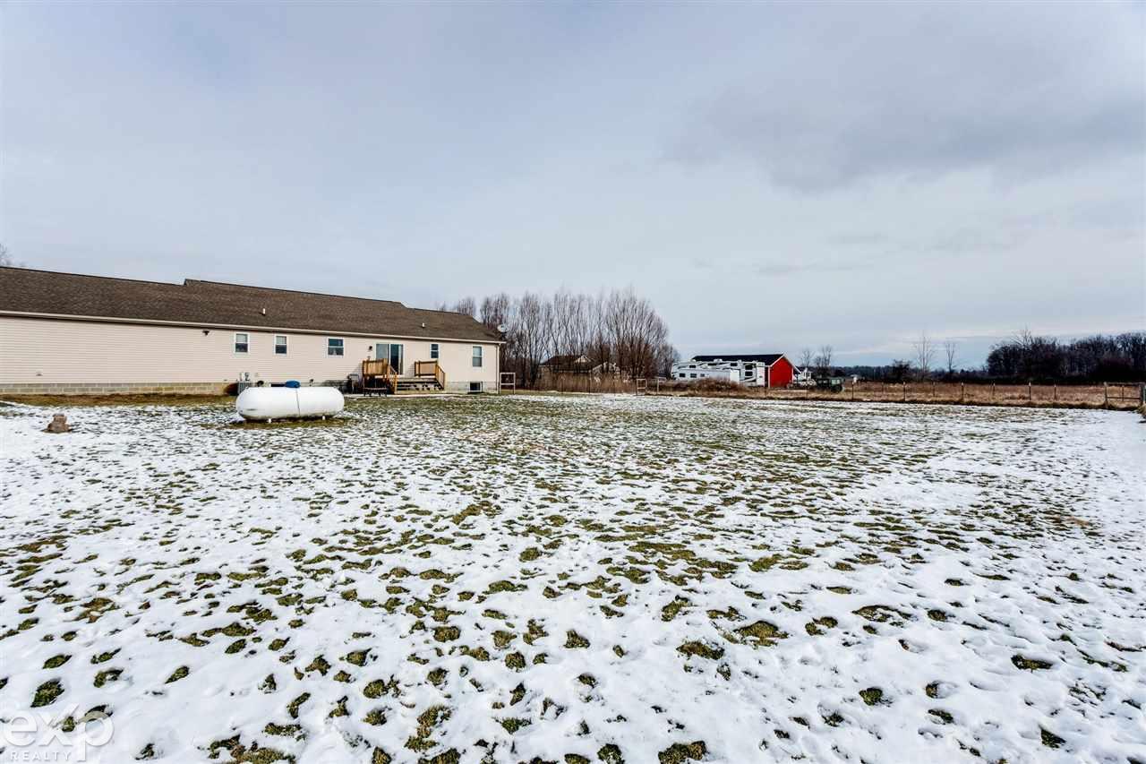 8741 Rynn Road Avoca, MI 48006 - Photo 38 of 43 50064463-37.JPG