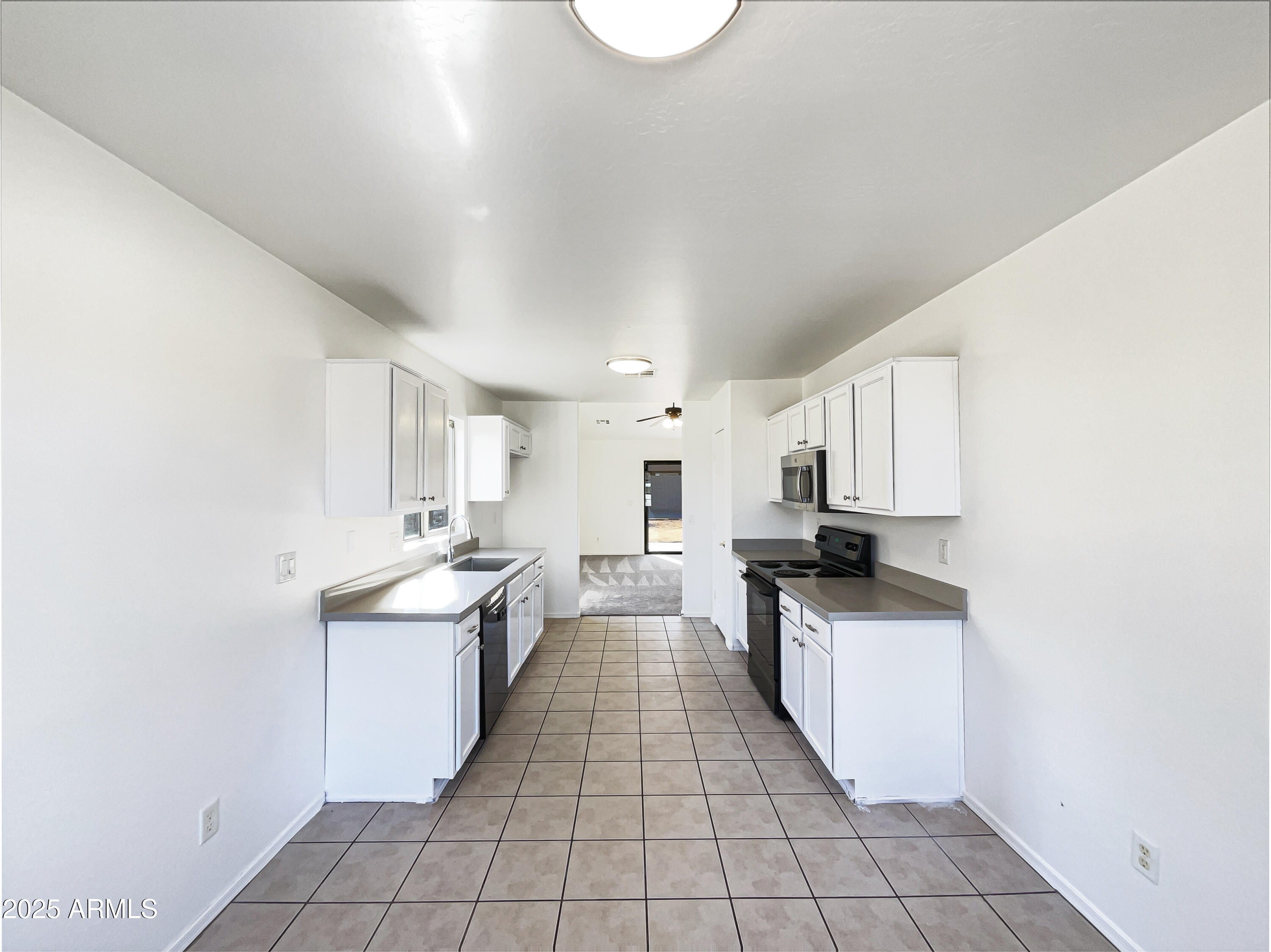 1213 West Darrel Road Phoenix, AZ 85041 - Photo 14 of 21 listing_13