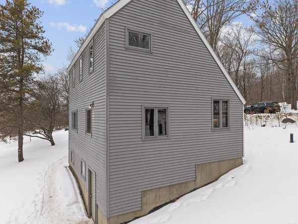 $375,000 | 406 Pinnacle Road, Canaan, ME 04924