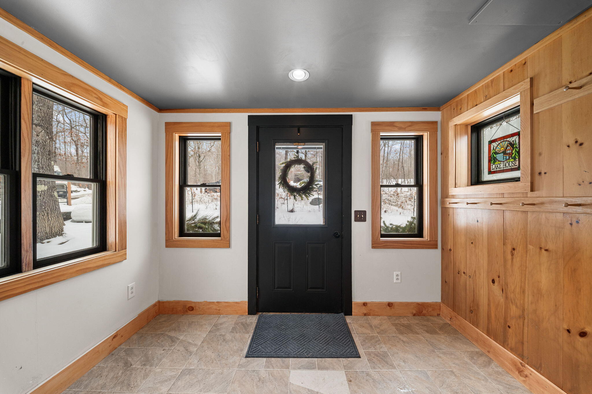 406 Pinnacle Road Canaan, ME 04924 - Photo 9 of 30 Front Entry Room