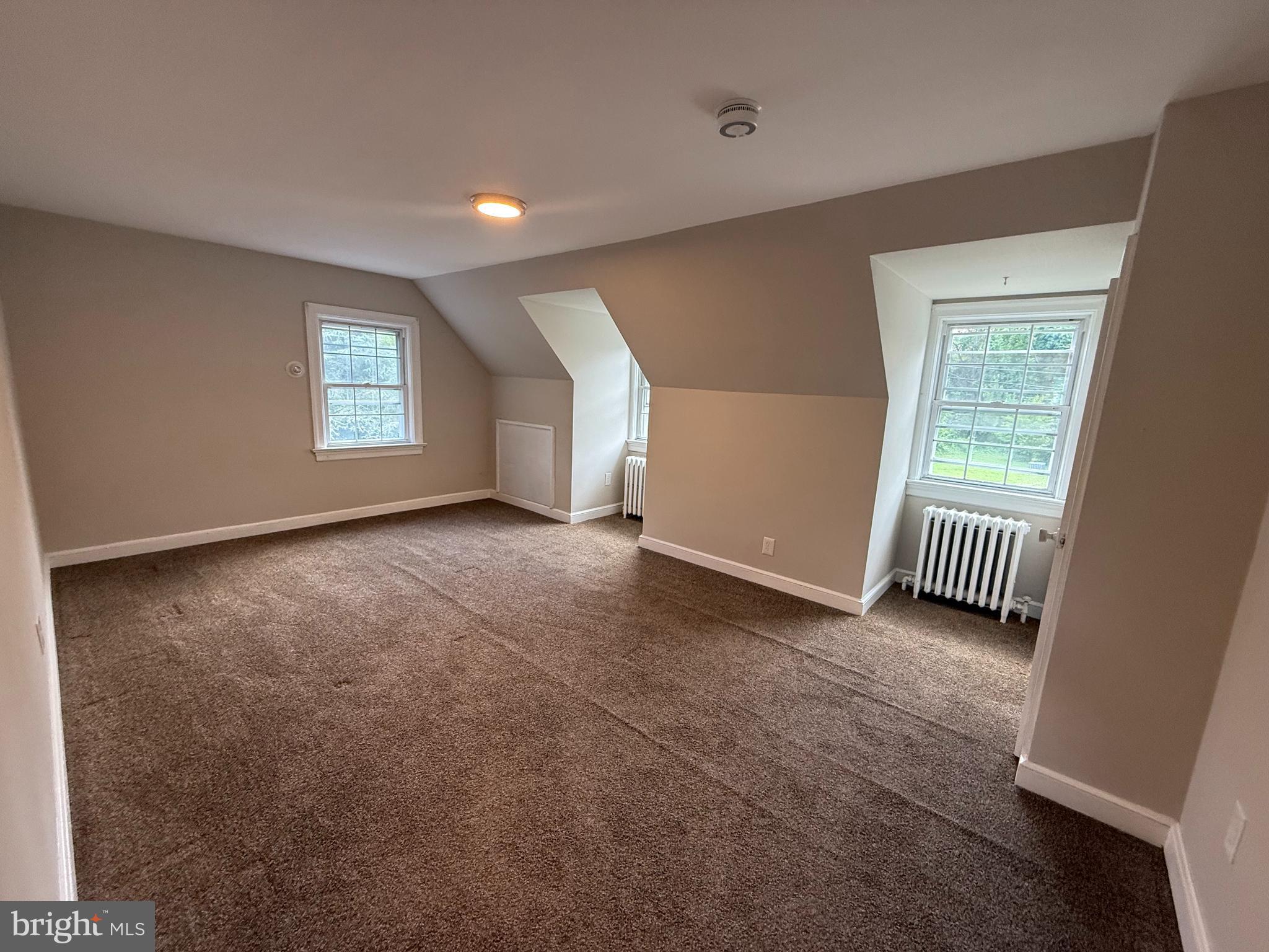 17 Wayne Road Bridgeton, NJ 08302 - Photo 37 of 49 an empty room with windows