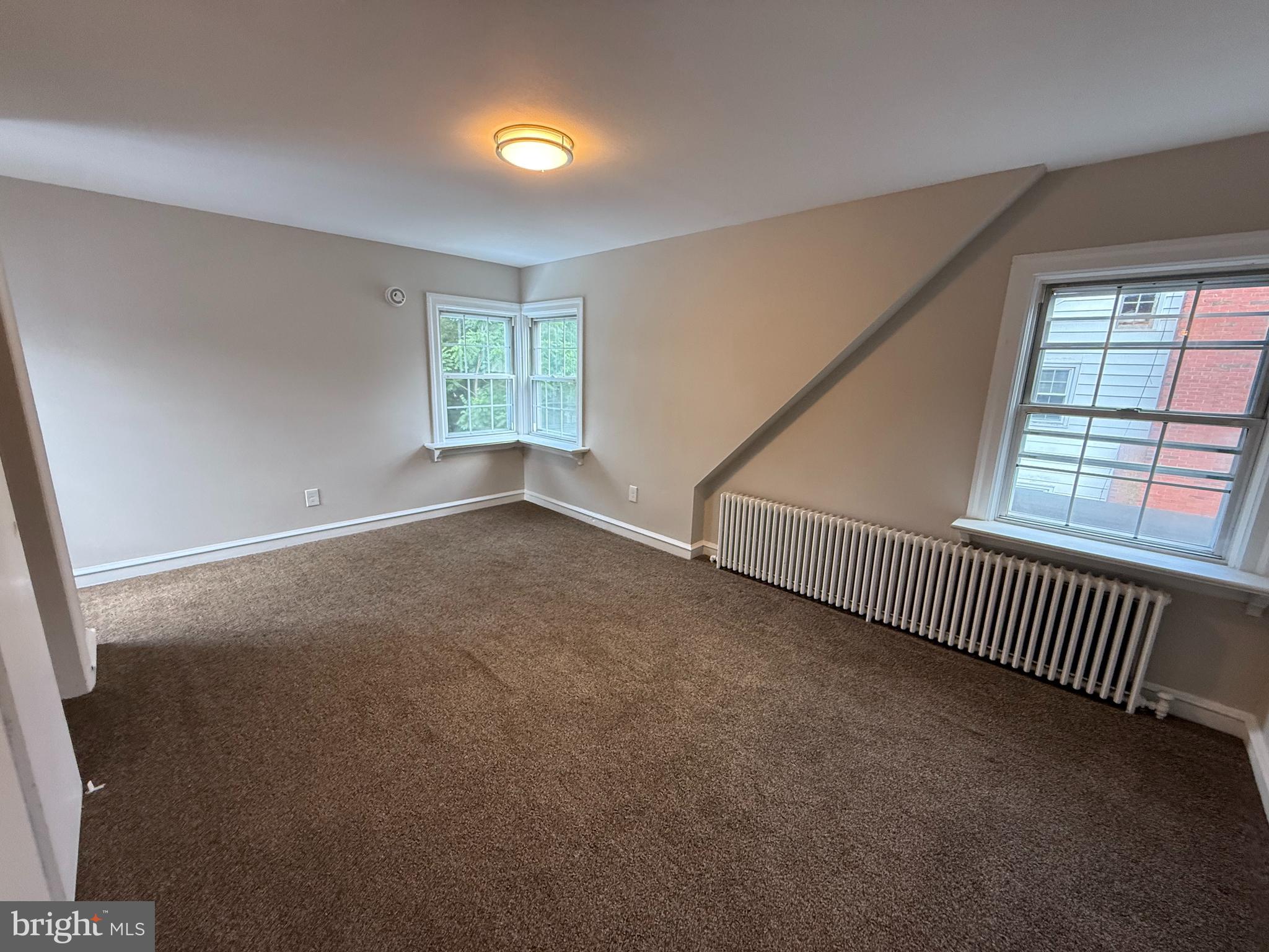 17 Wayne Road Bridgeton, NJ 08302 - Photo 39 of 49 an empty room with windows