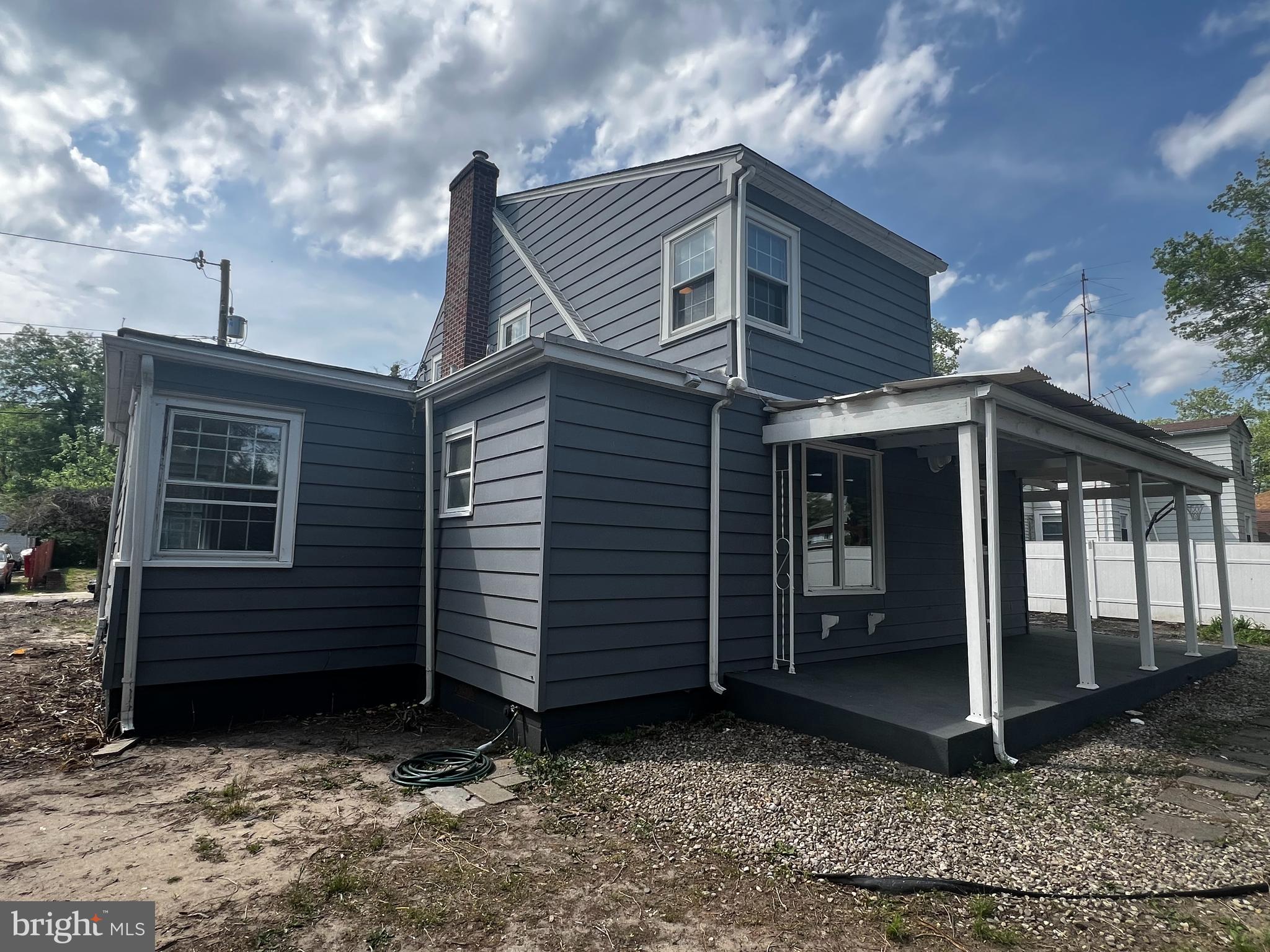 17 Wayne Road Bridgeton, NJ 08302 - Photo 7 of 49 a view of a house with a yard