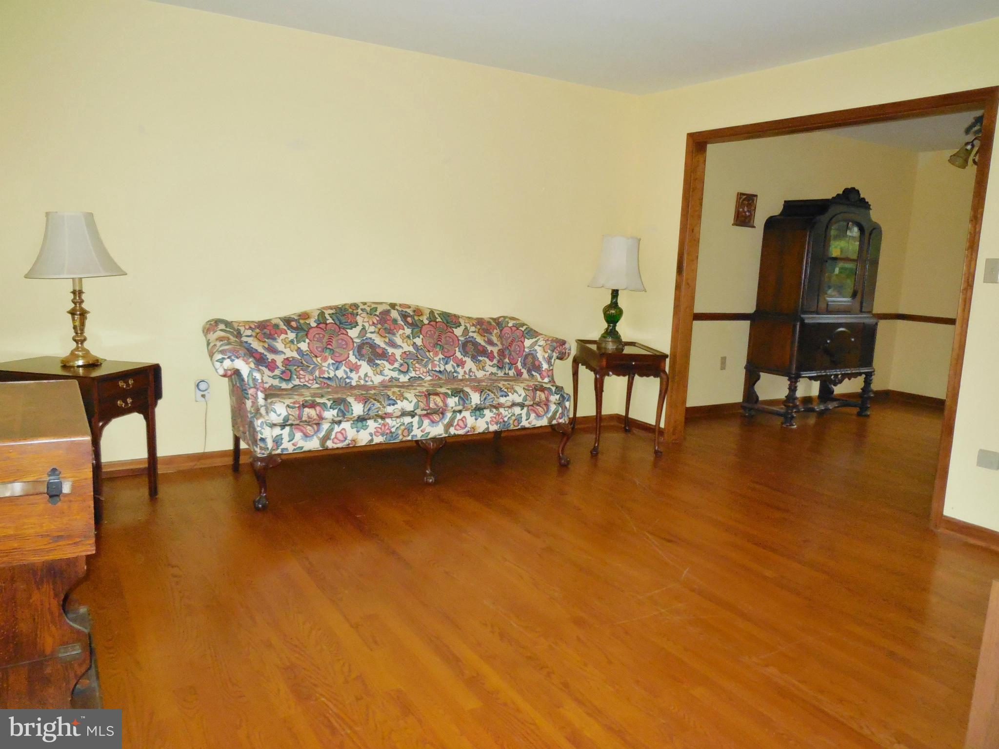4103 Spring View Drive Jefferson, MD 21755 - Photo 6 of 30 Living Room
