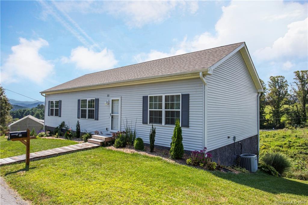 11 Little Oak Road Leicester, NC 28748 - Photo 2 of 19 Gallery Image 2