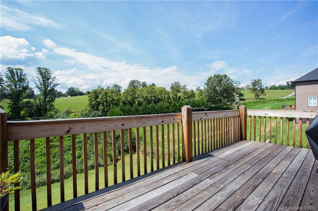 11 Little Oak Road Leicester, NC 28748 - Photo 16 of 19 Gallery Image 16