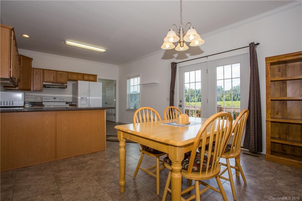 11 Little Oak Road Leicester, NC 28748 - Photo 4 of 19 Gallery Image 4