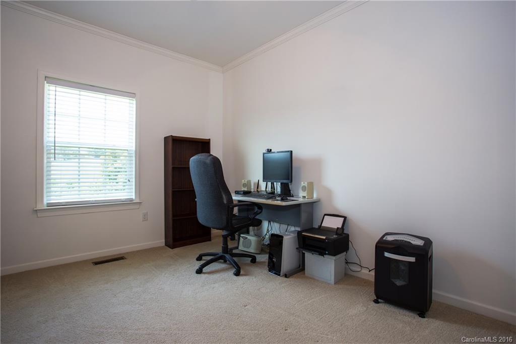11 Little Oak Road Leicester, NC 28748 - Photo 10 of 19 Gallery Image 10
