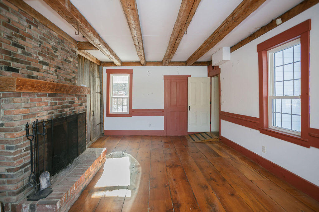 449 Holley Road Farmington, ME 04938 - Photo 23 of 96 Family Room
