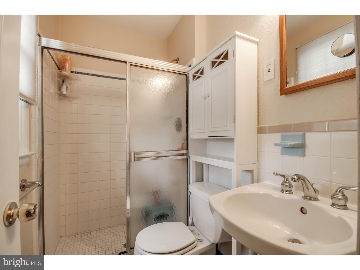 9723 Portis Road Philadelphia, PA 19115 - Photo 13 of 17
