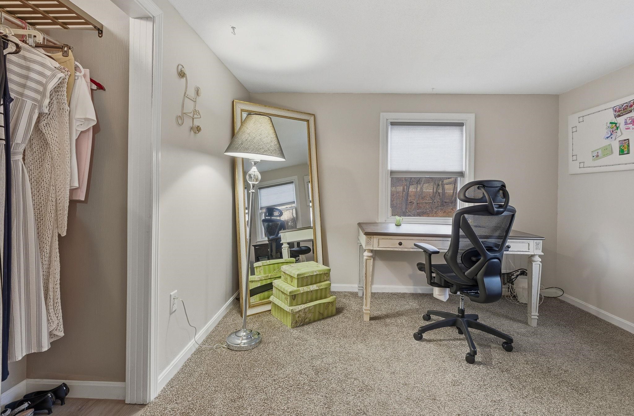 74 Speare Road Hudson, NH 03051 - Photo 23 of 38