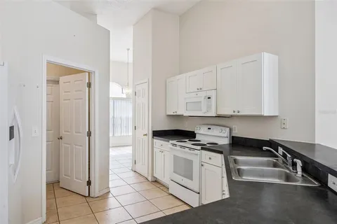 $299,900 | 215 Greeley Loop, Davenport, FL 33897