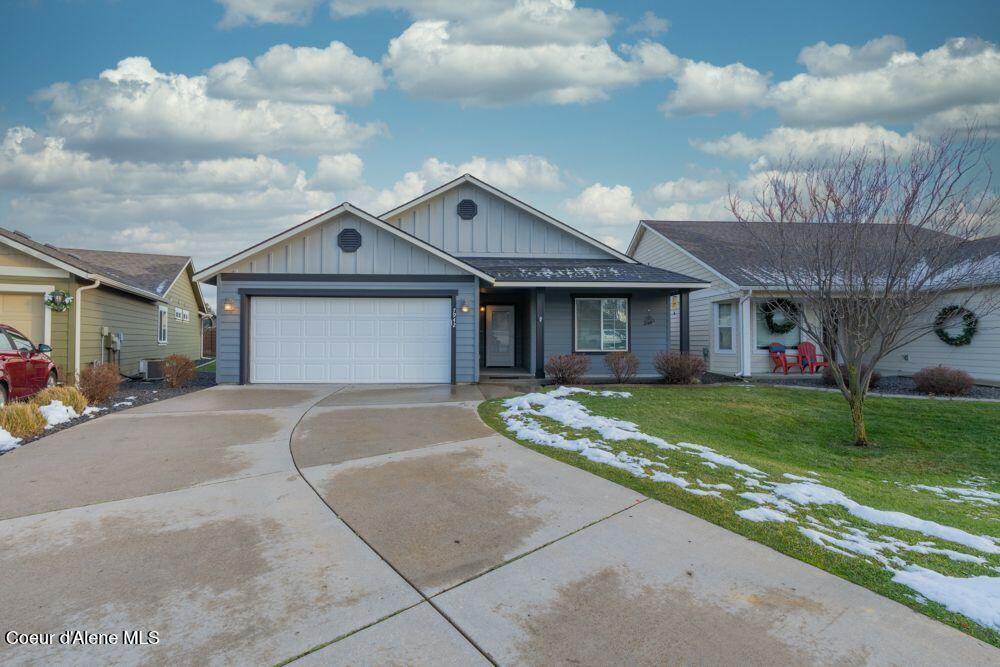 7942 West Kayak Court Rathdrum, ID 83858 - Photo 2 of 23 Covered front porch