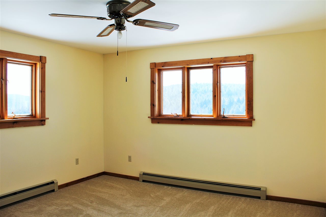 234 Clifford Road Hartford, VT 05001 - Photo 11 of 18 Gallery Image 11