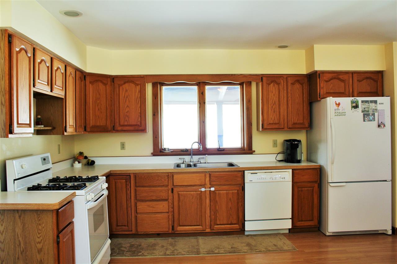 234 Clifford Road Hartford, VT 05001 - Photo 3 of 18 Gallery Image 3