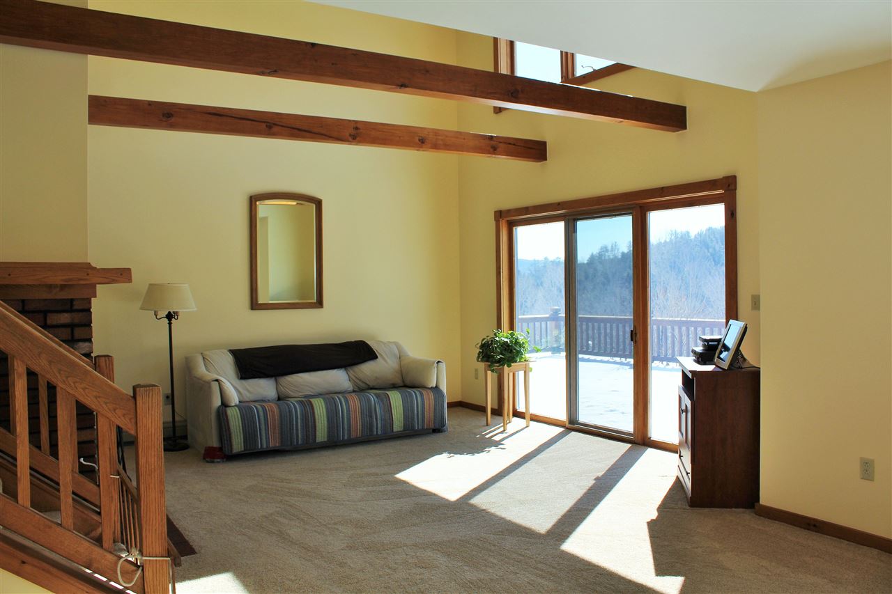 234 Clifford Road Hartford, VT 05001 - Photo 6 of 18 Gallery Image 6