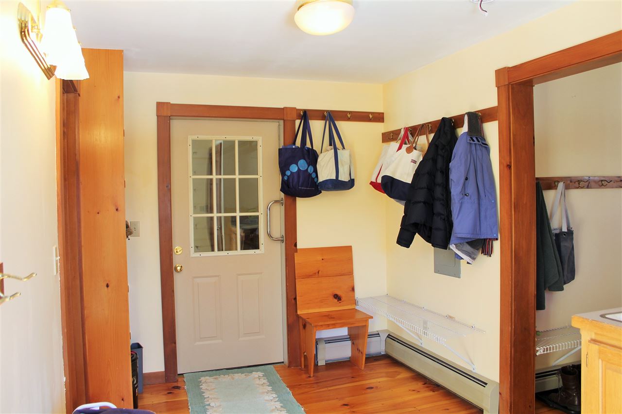 234 Clifford Road Hartford, VT 05001 - Photo 7 of 18 Gallery Image 7