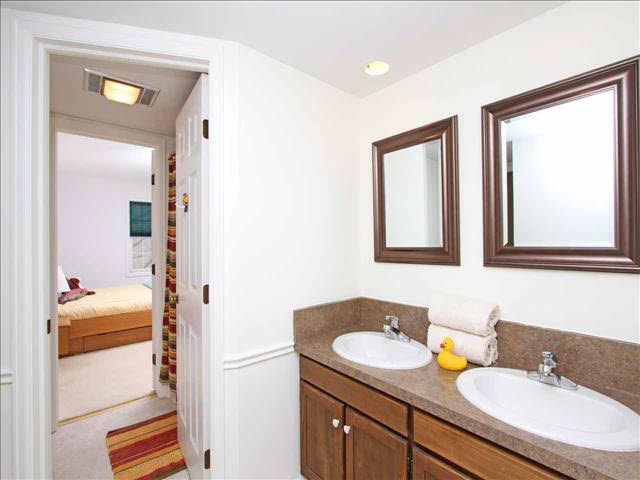 9411 Jackman Road Temperance, MI 48182 - Photo 12 of 20 Full Bath