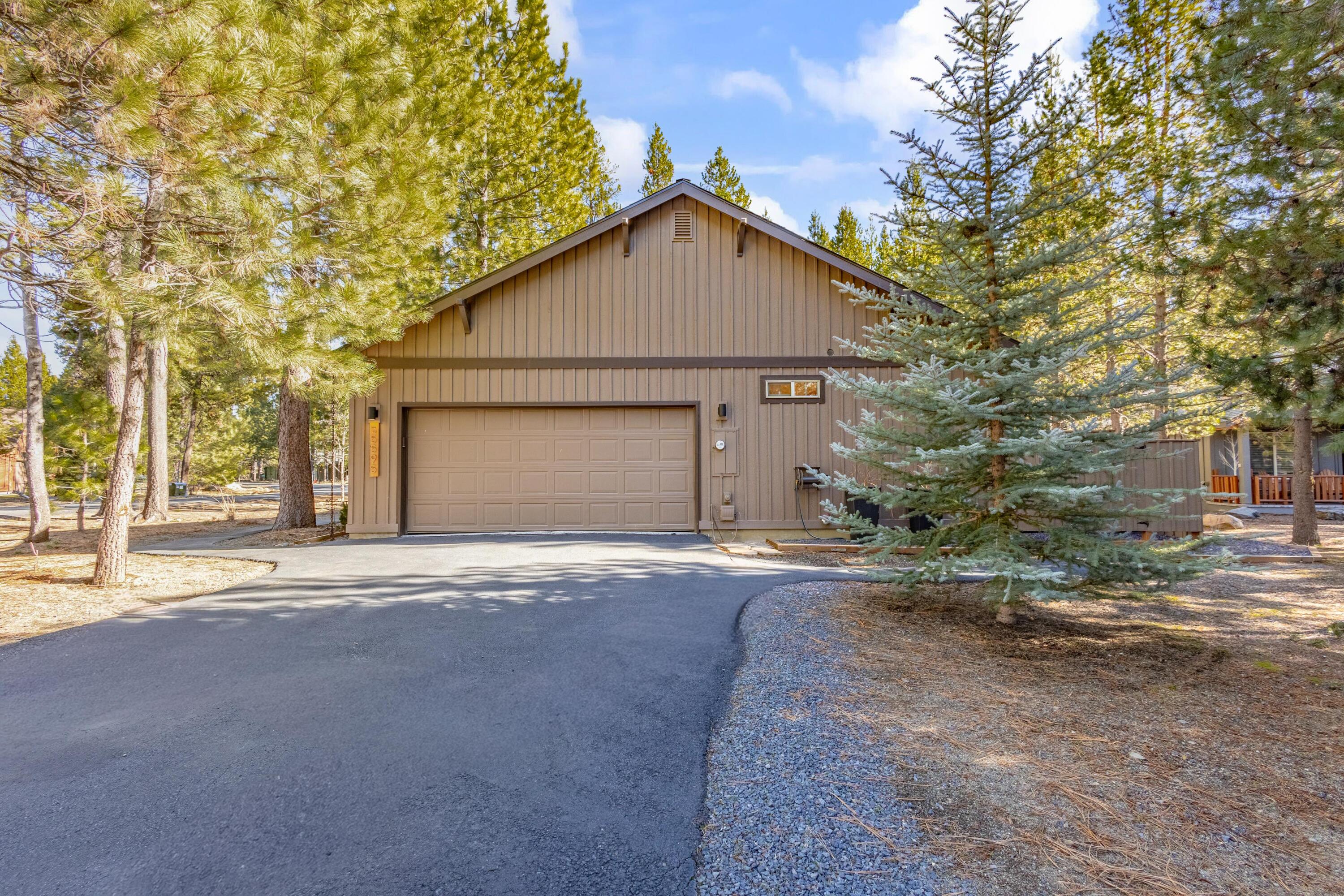 55595 Wagon Master Way Bend, OR 97707 - Photo 26 of 35 26