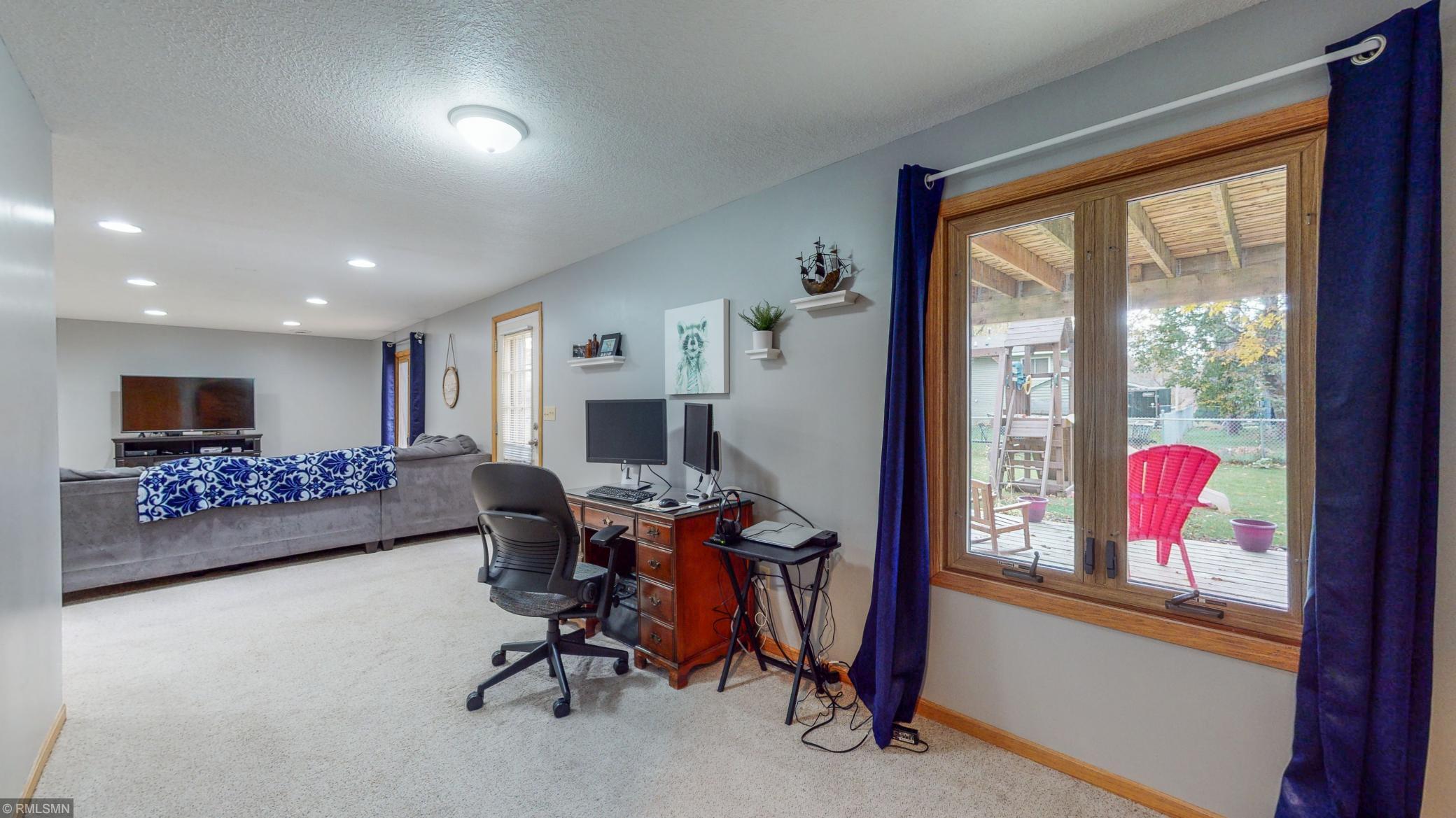 918 23rd Street Southeast Rochester, MN 55904 - Photo 12 of 27 Gallery Image 12