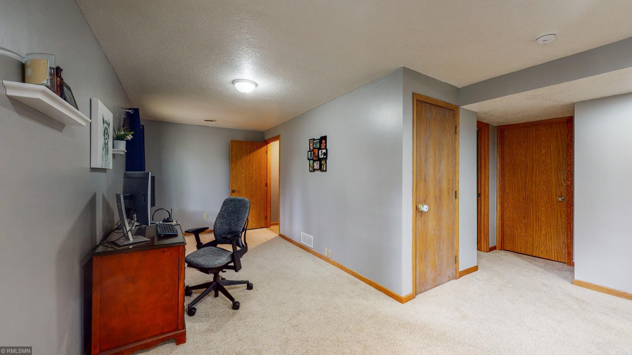 918 23rd Street Southeast Rochester, MN 55904 - Photo 13 of 27 Gallery Image 13