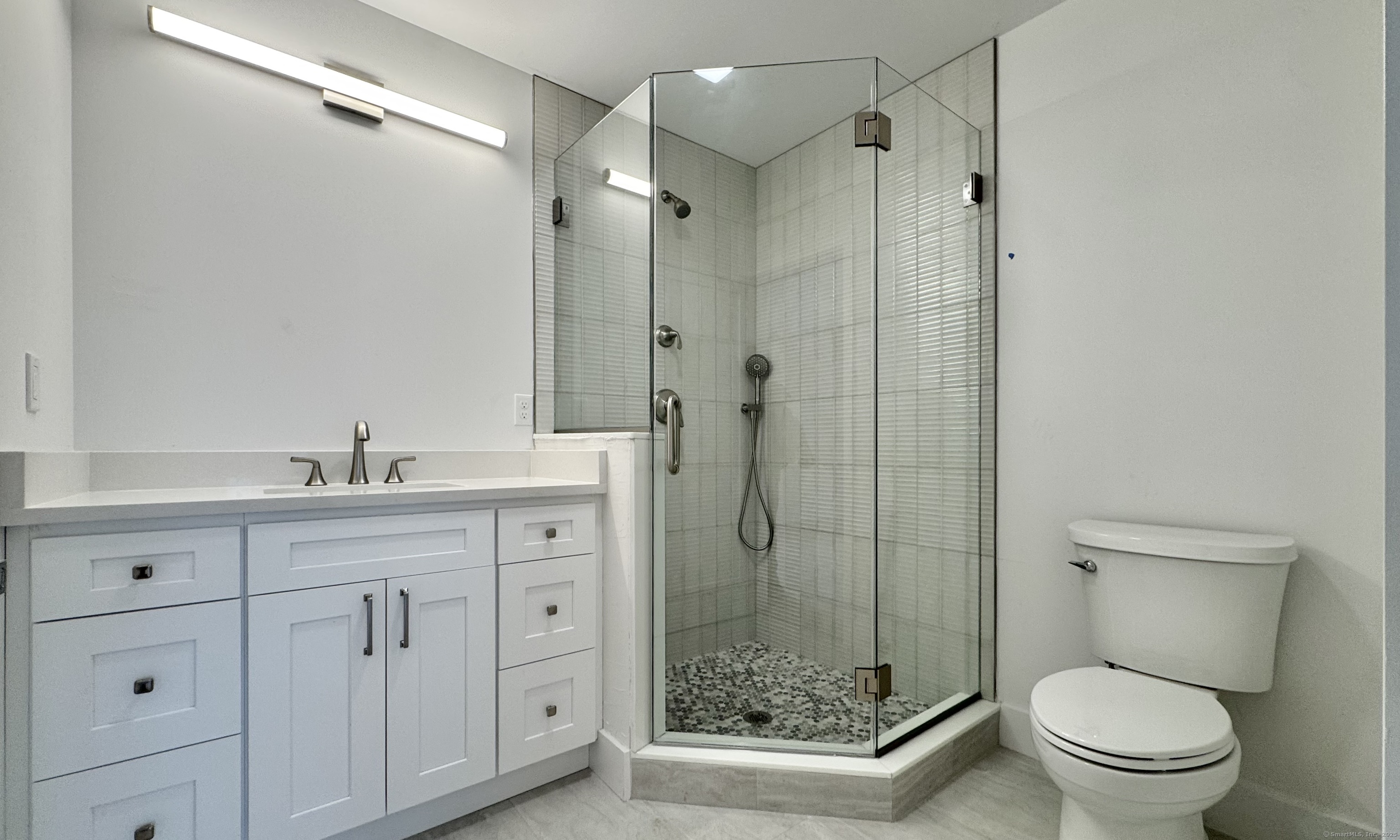 25 Village Road Milford, CT 06460 - Photo 8 of 24