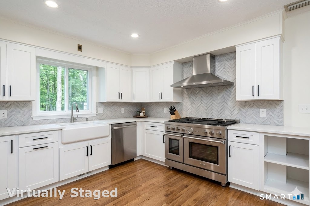 33 Hurds Hill Road Woodbury, CT 06798 - Photo 12 of 40