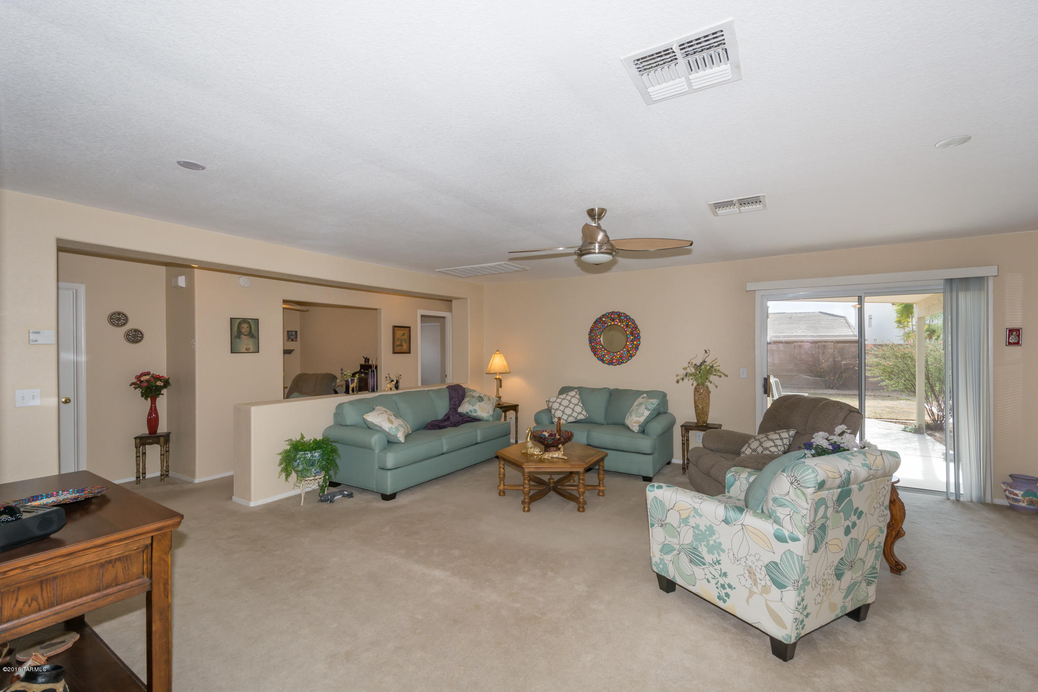 7747 West Oak Stream Road Tucson, AZ 85743 - Photo 6 of 39