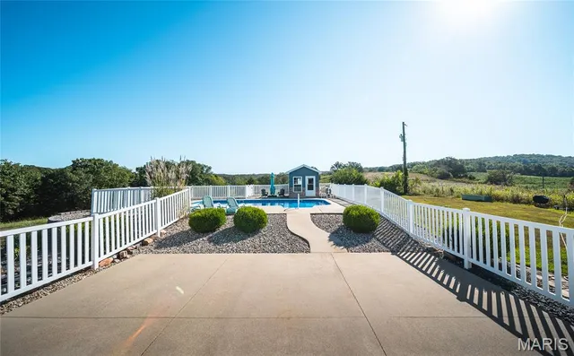 $599,999 | 1021 Madison 523, Fredericktown, MO 63645