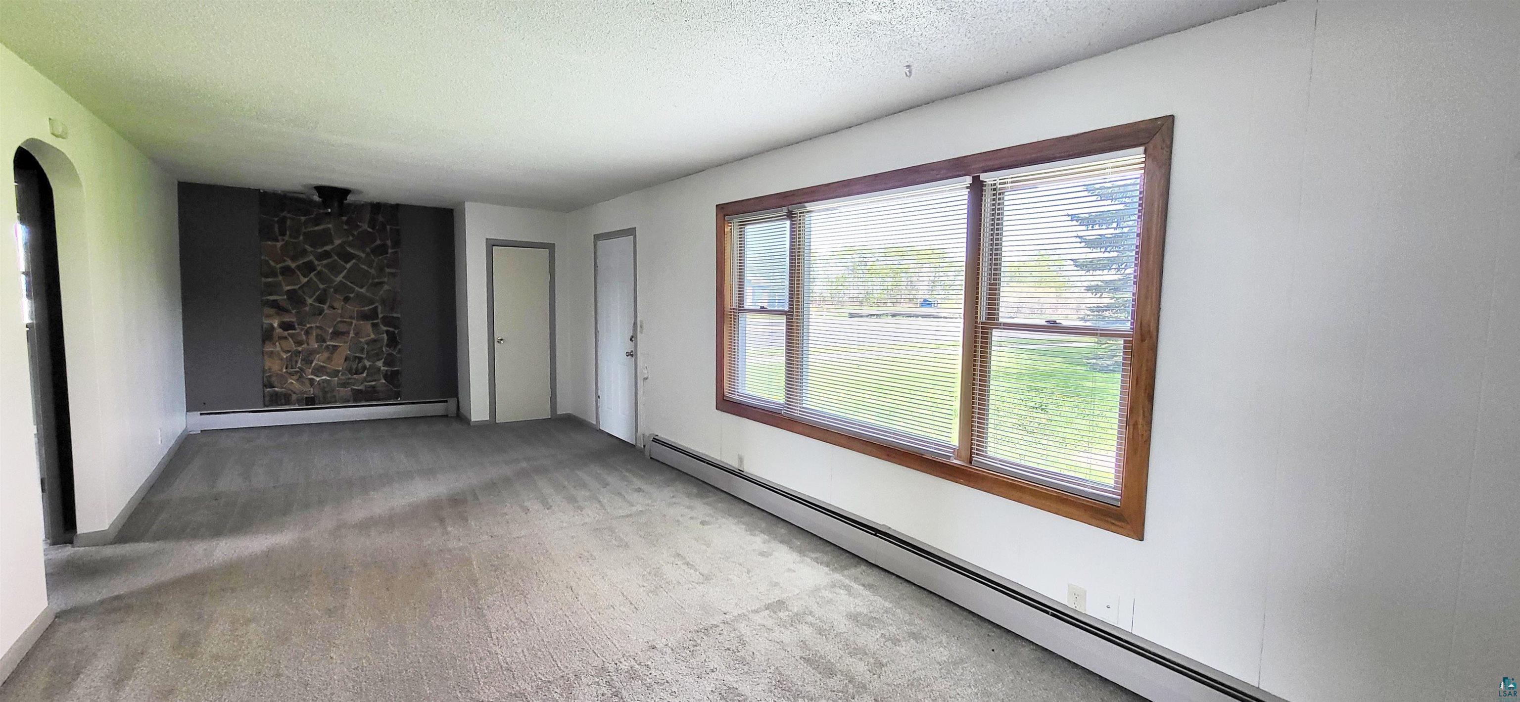 56 East 2nd Street Superior, WI 54880 - Photo 8 of 18 Empty room