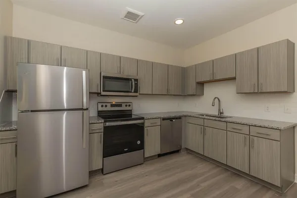 $950 | 1201 West Whitestone Boulevard, Unit H202, Cedar Park, TX 78613