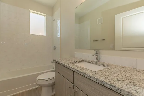 $950 | 1201 West Whitestone Boulevard, Unit H202, Cedar Park, TX 78613