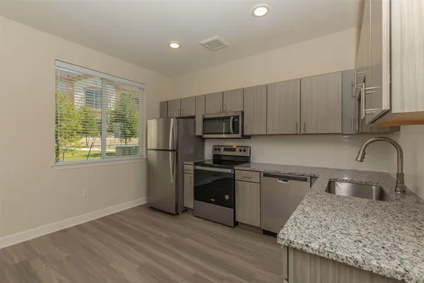 $950 | 1201 West Whitestone Boulevard, Unit H202, Cedar Park, TX 78613