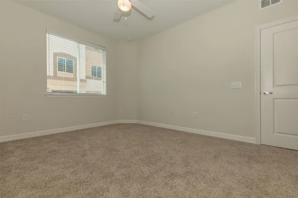 $950 | 1201 West Whitestone Boulevard, Unit H202, Cedar Park, TX 78613