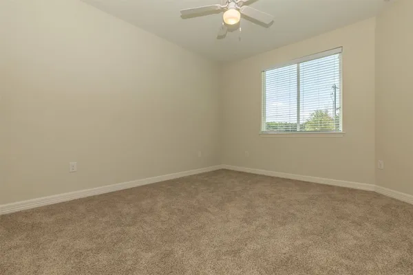 $950 | 1201 West Whitestone Boulevard, Unit H202, Cedar Park, TX 78613